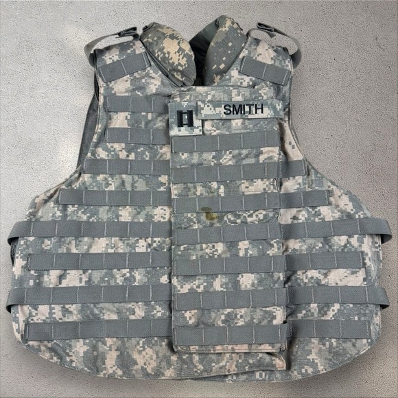 Interceptor Base Vest Size Large No Panels W/ Throat Collar UCP Digital Camo